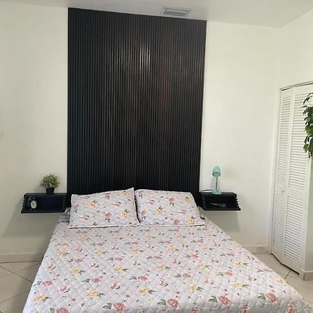 Private Suite Next To Calle Ocho Miami Exteriör bild