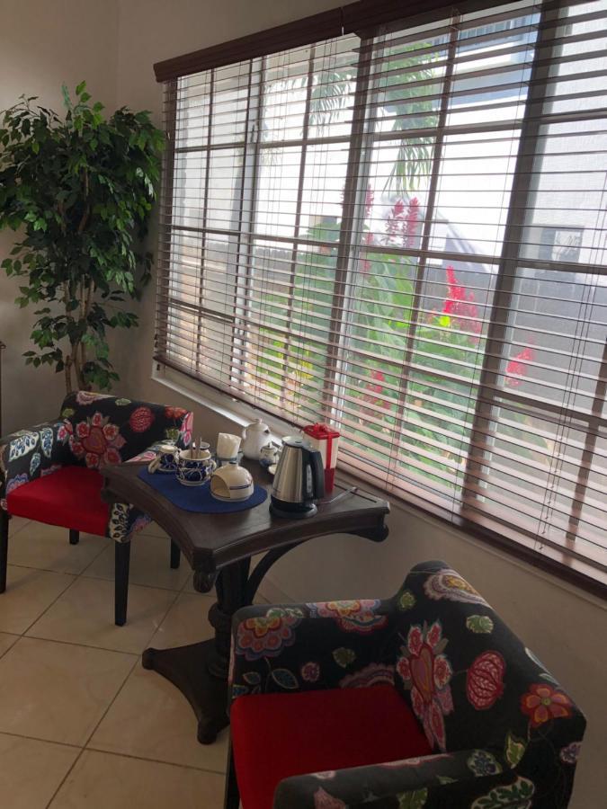 Private Suite Next To Calle Ocho Miami Exteriör bild