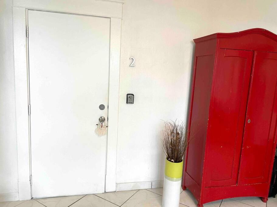 Private Suite Next To Calle Ocho Miami Exteriör bild