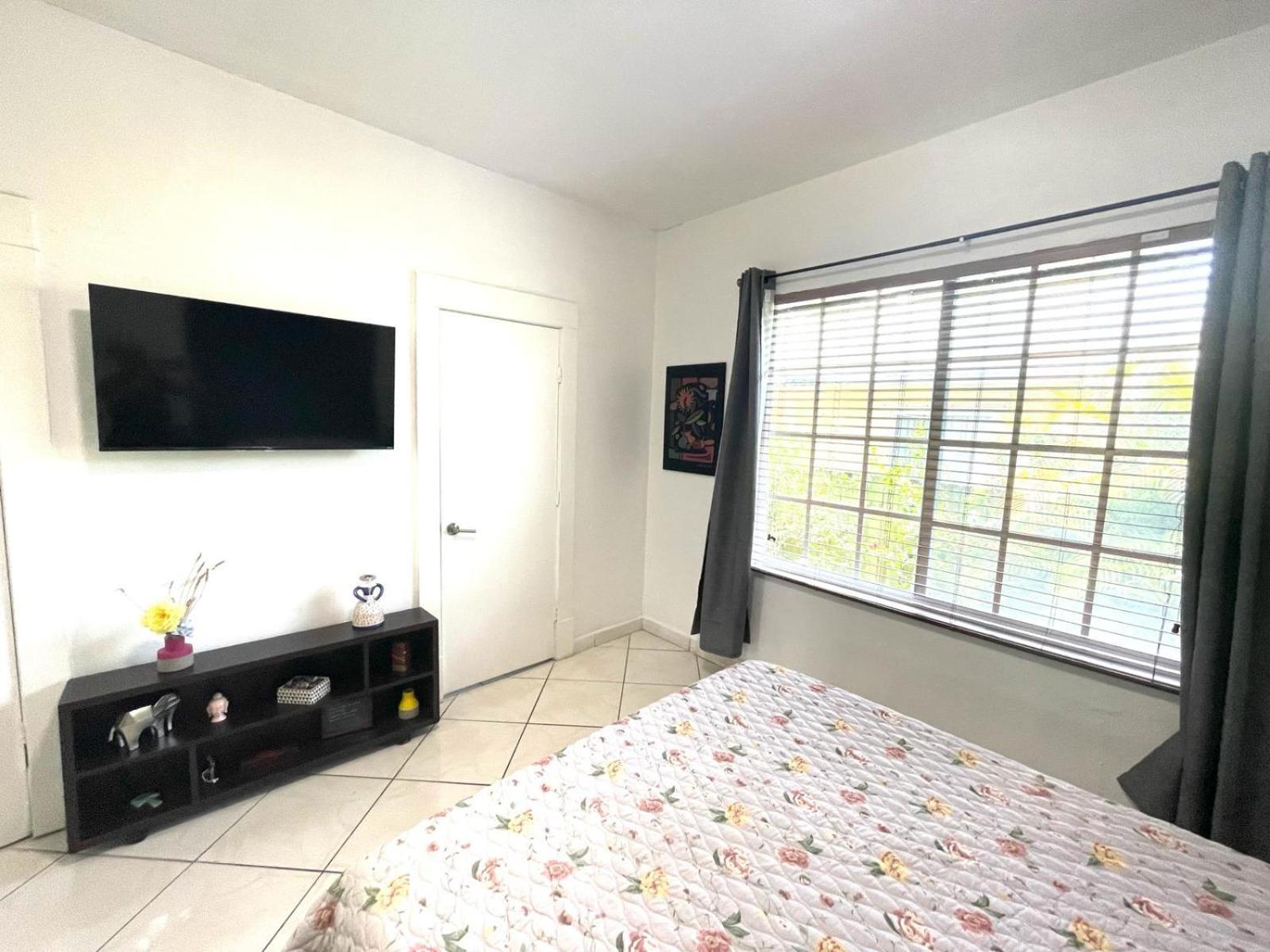 Private Suite Next To Calle Ocho Miami Exteriör bild