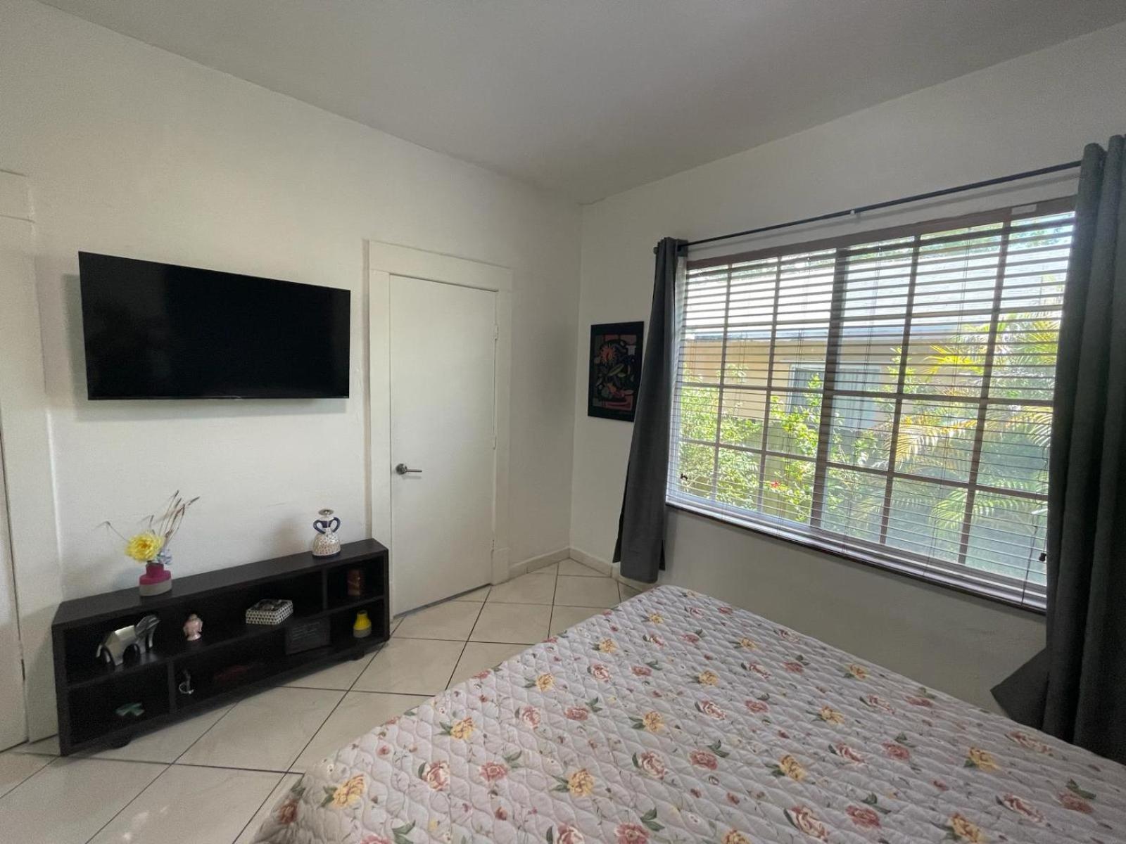 Private Suite Next To Calle Ocho Miami Exteriör bild
